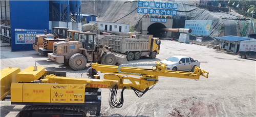 隧道鉆機(jī)設(shè)備公司